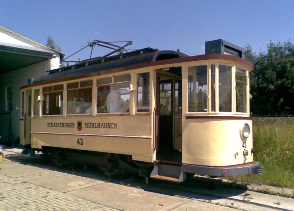 Öffentlicher Verkehr & Verkehr